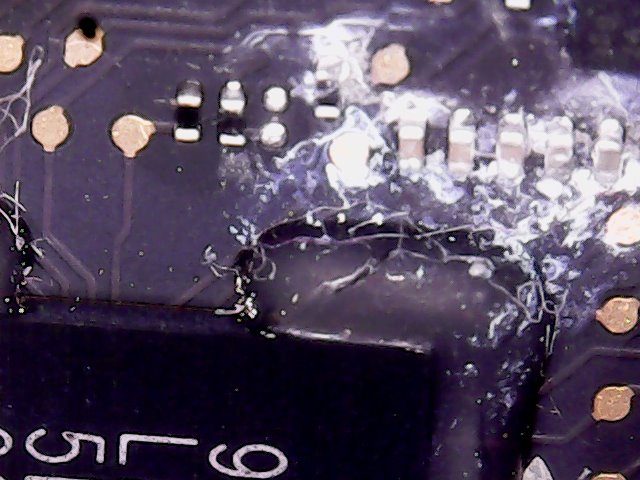MacBook Pro A1278 - REPARO - caso real de reparo de placa lógica
