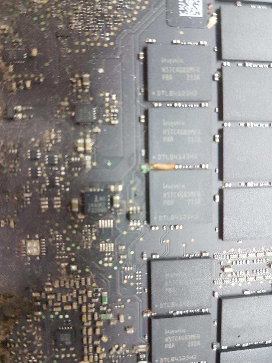 MacBook Air A1466 - REPARO - caso real de reparo de placa lógica